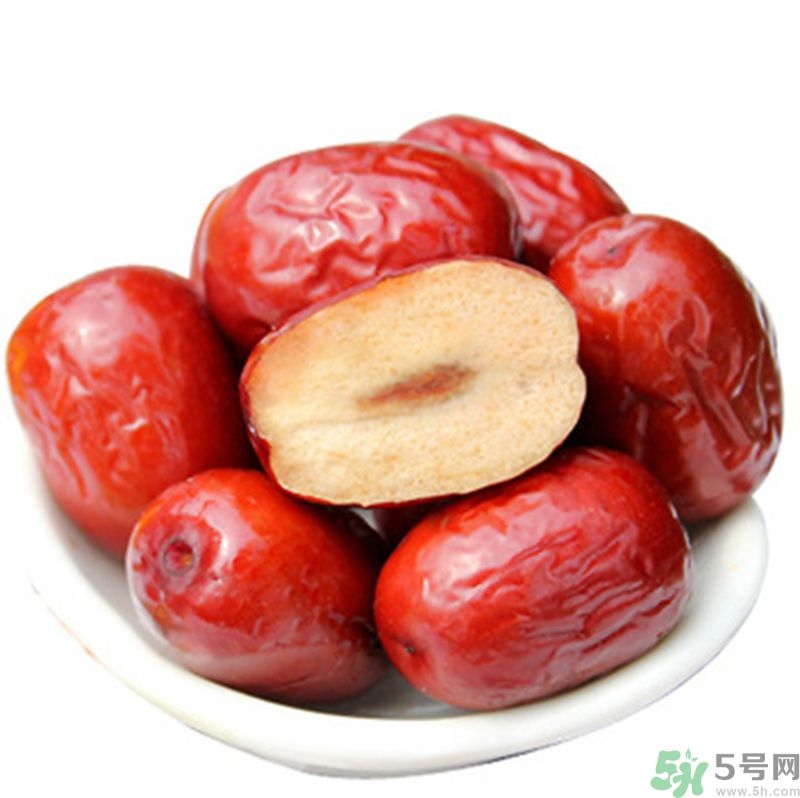 吃蘋(píng)果皮有什么好處？吃蘋(píng)果能防老嗎？