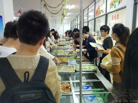 高校10元自助餐有什么？高校10元自助餐怎么樣？