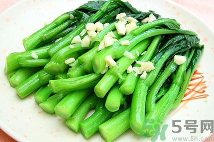 炒青菜為什么發(fā)黑？炒青菜發(fā)黑怎么辦？