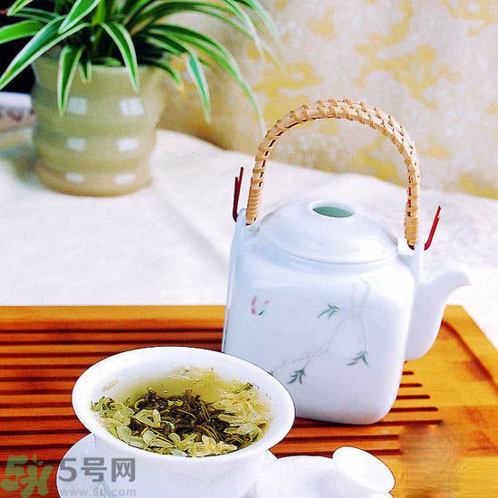 痛風(fēng)可以喝茉莉花茶嗎？痛風(fēng)喝茉莉花茶好嗎？