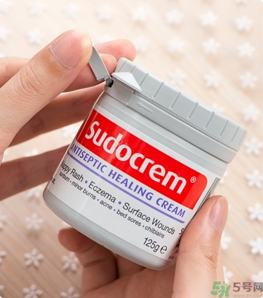 Sudocrem屁屁霜怎么用？sudocrem屁屁霜初生寶寶能用嗎？