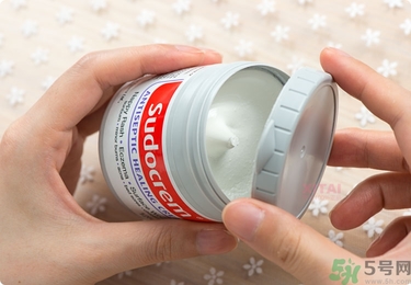 Sudocrem屁屁霜怎么用？sudocrem屁屁霜初生寶寶能用嗎？