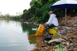 秋天釣魚(yú)怎么選釣位置？秋天釣魚(yú)怎么選釣位？