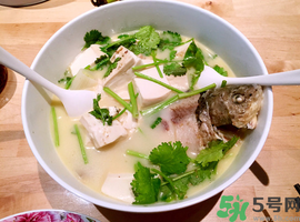 鯽魚(yú)湯的營(yíng)養(yǎng)價(jià)值 鯽魚(yú)湯的功效與作用