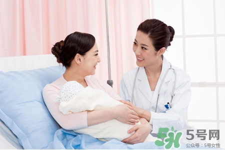 母乳和奶粉混合喂養(yǎng)好嗎？母乳和奶粉可以混在一起吃嗎？