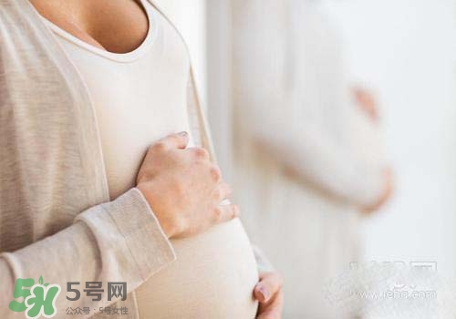 孕婦可以經常摸肚子嗎？孕婦經常摸肚子會怎樣？