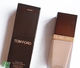 tom ford粉底液方和圓哪個好？tom ford粉底液方管圓管區(qū)別