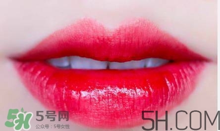 蘭蔻和雅詩(shī)蘭黛口紅哪個(gè)好？雅詩(shī)蘭黛和蘭蔻口紅對(duì)比