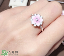 潘多拉2017新品桃花系列在哪里買？pandora桃花系列國內(nèi)有賣嗎？