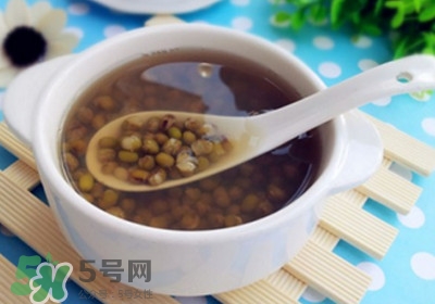 吃菠蘿舌頭麻怎么回事？吃菠蘿舌頭麻是過敏嗎