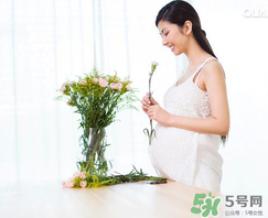 孕婦濕疹能用艾草洗嗎？孕婦濕疹能用艾葉嗎？