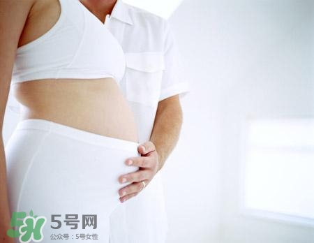 孕婦可以聞?dòng)推嵛秵?？孕婦聞了油漆味對(duì)胎兒有影響嗎？