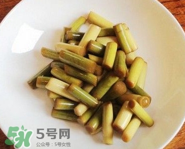 蒜苔怎么腌制好吃？蒜苔腌制方法