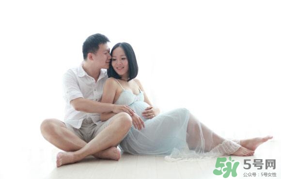 孕婦能抹護(hù)膚品嗎？孕婦能化妝嗎？