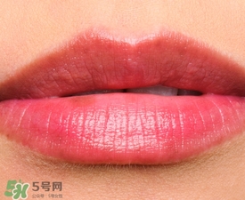 lipstick queen青蛙王子口紅試色 lipstick queen綠色口紅試色圖