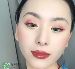 huda beauty眼影怎么畫？huda beauty眼影盤教程