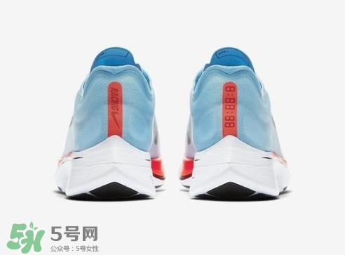 nike zoom vaporfly 4%多少錢？耐克競速跑鞋專柜價格