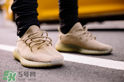 adidas yeezy 350 boost v2 dark green椰子350大地綠多少錢？