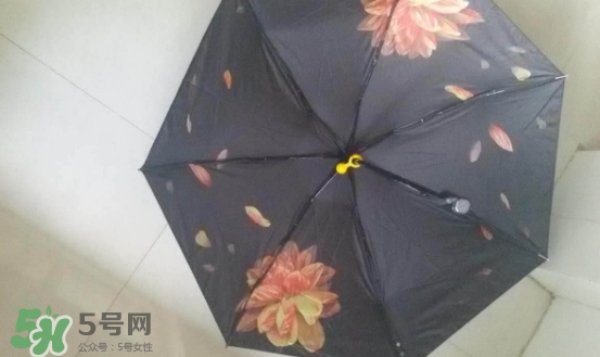 蕉下小黑傘能遮雨嗎？蕉下太陽傘能淋雨嗎？