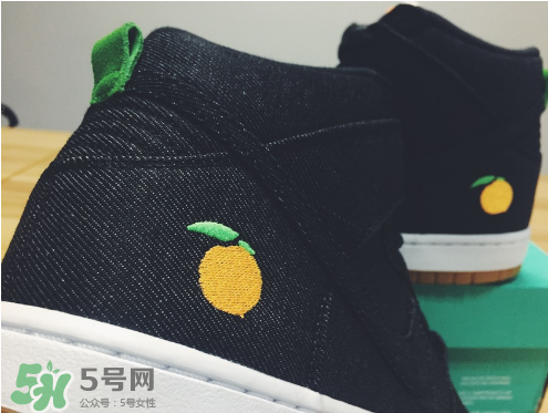 nike sb dunk momofuku限量版滑板鞋多少錢？