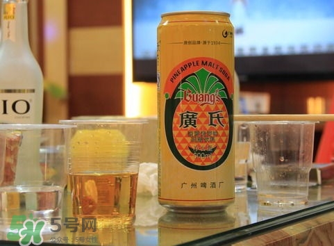 菠蘿啤是碳酸飲料嗎？菠蘿啤不能和什么一起吃？