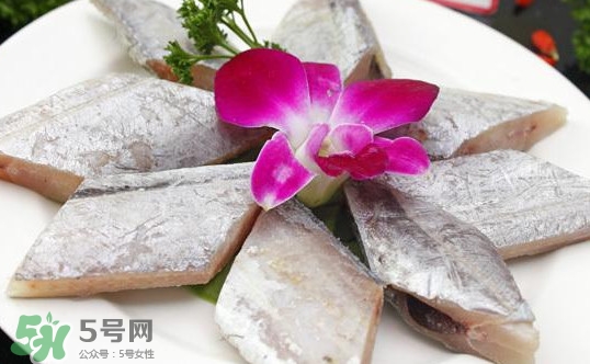 帶魚(yú)是咸的嗎？帶魚(yú)是無(wú)鱗魚(yú)嗎