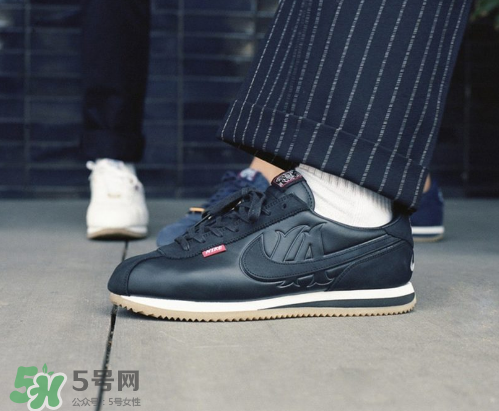 mister cartoon與nike cortez45周年聯(lián)名鞋子多少錢？