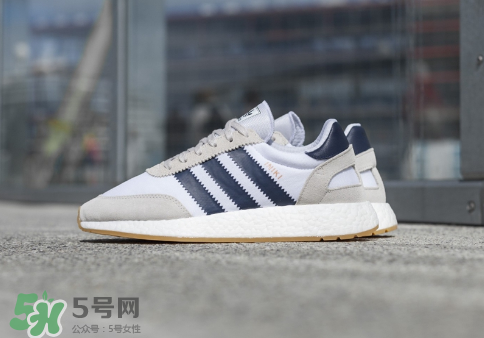 adidas iniki runner多少錢？阿迪達斯復(fù)古跑鞋專柜價格