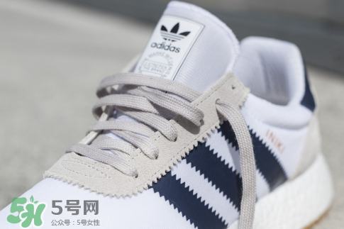 adidas iniki runner多少錢？阿迪達斯復(fù)古跑鞋專柜價格