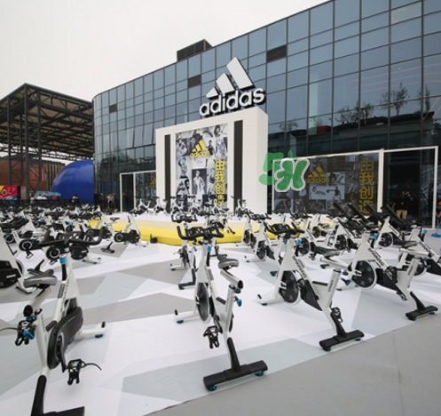 adidas阿迪達(dá)斯運(yùn)動(dòng)體驗(yàn)迷你品牌中心是干什么的？