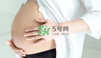 孕期肚皮癢是怎么回事？妊娠紋癢怎么辦？