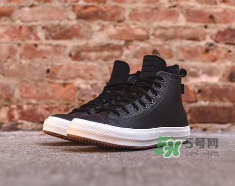 匡威新款開(kāi)口笑sneaker boot系列多少錢(qián)_在哪買(mǎi)？