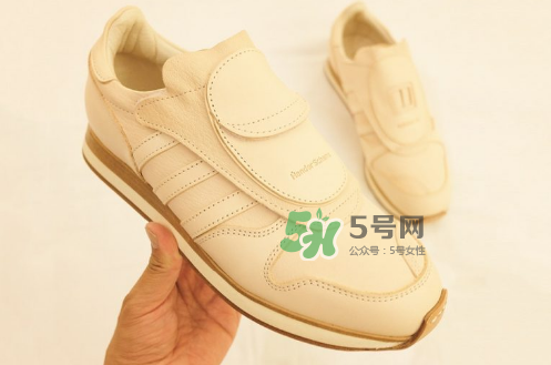 adidas by hender scheme聯(lián)名皮革運(yùn)動(dòng)鞋多少錢(qián)_發(fā)售時(shí)間