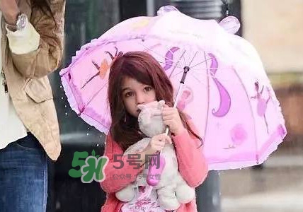 小孩子的雨衣什么牌子的好 兒童雨衣哪個(gè)牌子好