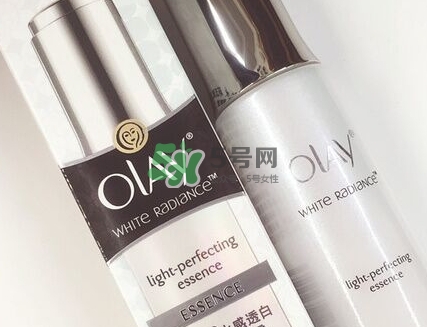 olay小白瓶和樂敦cc美容液哪個好？olay小白瓶和樂敦cc順序