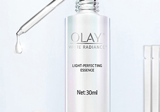 olay淡斑小白瓶和olay光感小白瓶哪個好？