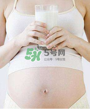 孕婦奶粉和普通奶粉的區(qū)別  懷孕必須喝孕婦奶粉嗎？