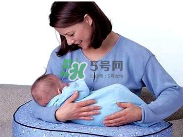 母乳喂養(yǎng)預(yù)防乳腺癌嗎？不喂母乳會的乳腺癌嗎？