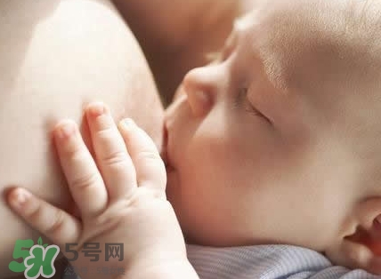 母乳能做什么？母乳可以放冰箱保鮮多久？