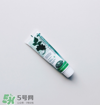 Dentiste牙膏怎么樣？Dentiste牙膏使用感受