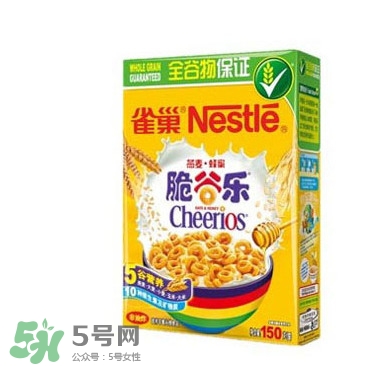 雀巢脆谷樂是膨化食品嗎？雀巢脆谷樂可以干吃嗎