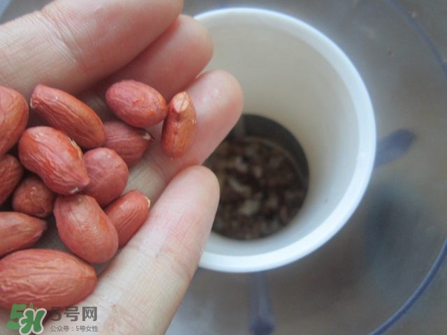 核桃可以和黃豆一起打豆?jié){嗎？核桃和什么一起打豆?jié){好？