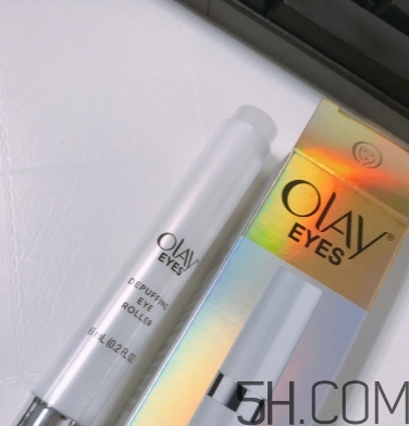 olay水腫消消棒怎么用？olay舒緩眼部走珠筆使用方法