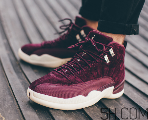 air jordan 12 bordeaux紅酒配色上腳效果怎么樣？