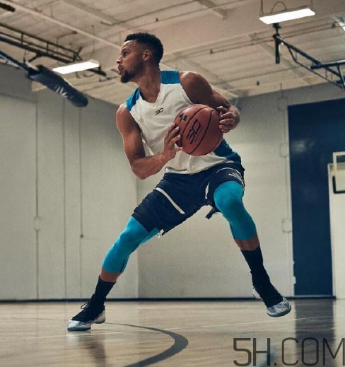 under armour curry 4鞋碼偏小嗎？庫里第四代戰(zhàn)靴尺碼怎么選？