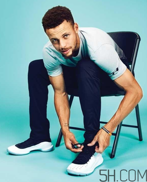 under armour curry 4鞋碼偏小嗎？庫里第四代戰(zhàn)靴尺碼怎么選？