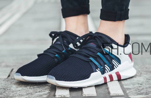 adidas eqt racing adv復(fù)古跑鞋在哪買？