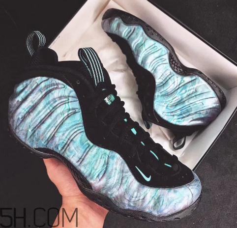 nike air foamposite one鮑魚噴實物什么樣？