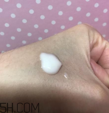 春紀咖啡醒膚緊致乳好用嗎？春紀咖啡醒膚緊致乳評測