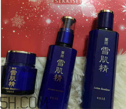 雪肌精優(yōu)純奢華套裝有什么？適合什么膚質？